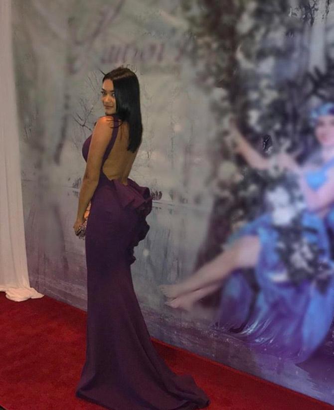 Jassym Lora is a Jamaican model and social media celebrity and is the wife of West Indies all-rounder Andre Russell. The couple were married in 2016 and Jassym recently gave birth to their baby girl.
