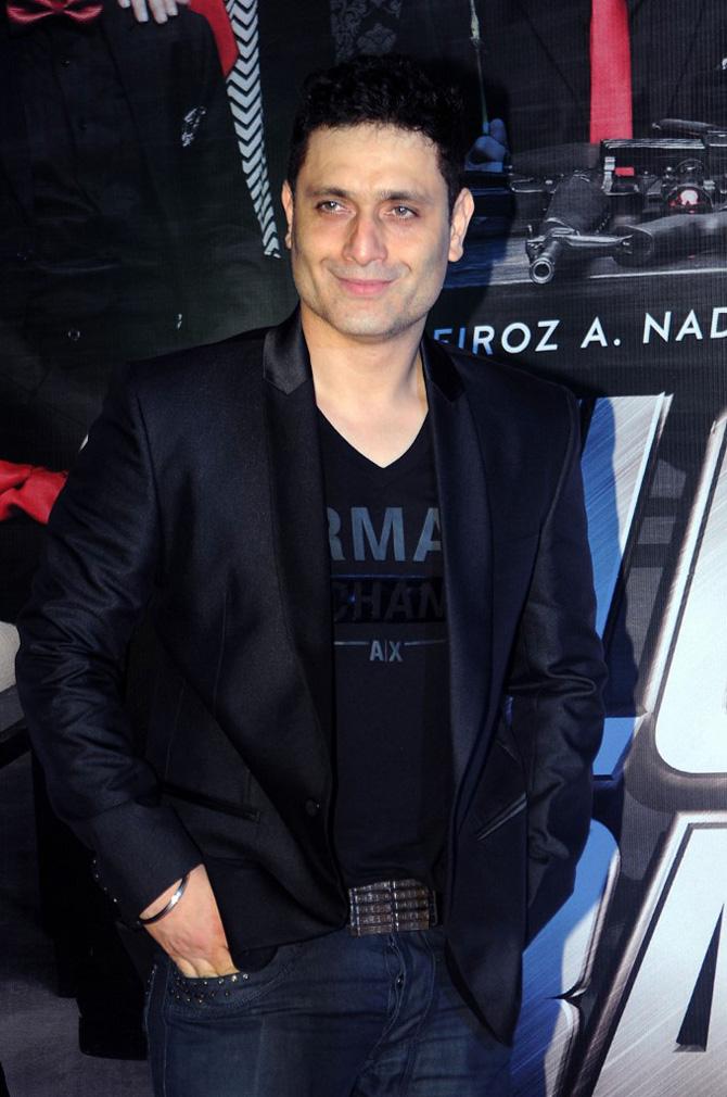 Shiney Ahuja married his girlfriend Anupam Pandey. The couple came to Mumbai from Noida, where he was a model, while she worked in a corporate firm. But they shared a long-distance marriage for three years. Click on to the next slide to know why!