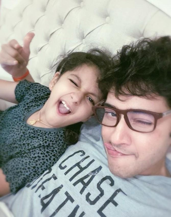 The actor shared this picture of himself making goofy faces with Sitara giving him company. Mahesh Babu can be seen wearing a grey t-shirt while Sitara looks adorable in a printed top. Sharing the photo, Mahesh Babu wrote: 