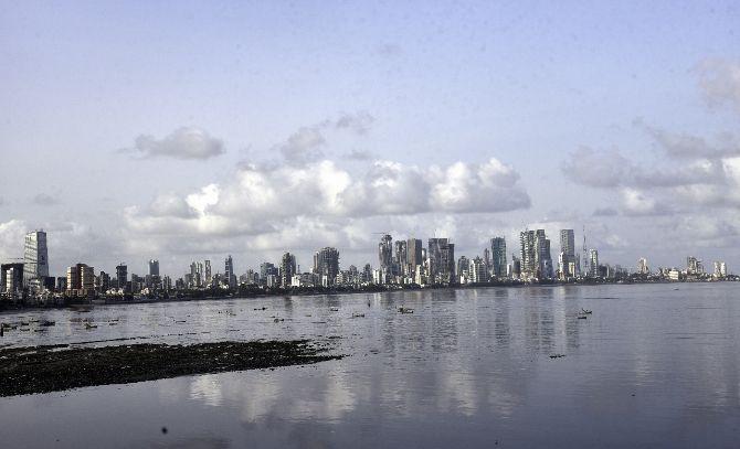 In photo: A clear view of Mumbai from Bandra Reclamation during total lockdown in the city.
