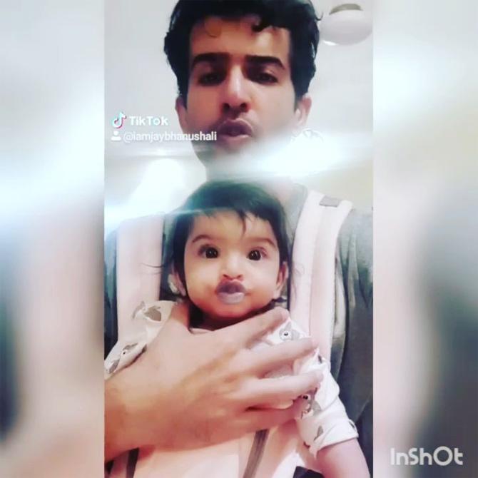 In one of the cute videos, shared by Jay Bhanushali, the father-daughter duo was seen lip-sync a video. The actor wrote, 