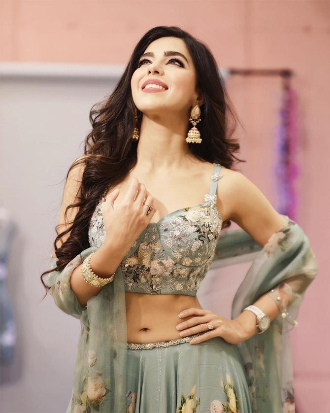 Lawyer and artist Bahaar Dhawan Rohatgi celebrated Eid by sharing a stunning picture of herself where she can be wearing a designer lehenga. While extending the greeting of Eid to her followers, Bahaar urged people to accept the blessings and forget the sorrows that burden one's soul. She captioned the picture: Chaand Mubarak!