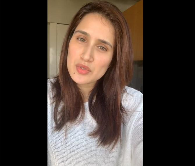 Sagarika Ghatge also shared a video urging people to respect the frontline COVID-19 workers, who are out there risking their lives to curb the pandemic and save lives. She captioned the video: 