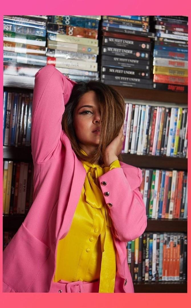 Here's another picture that perfectly describes her lockdown mood. 