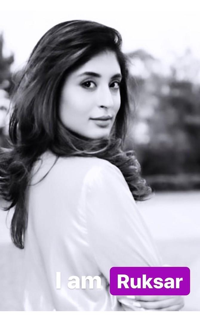 Kritika is not only spreading smiles during the lockdown but also taking part in social activities and campaigns. The Kuch Toh Log Kahenge actress took part in #LockdownMeinLockUp campaign which aims to raise voice against domestic violence. 