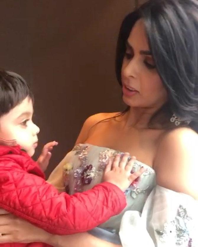 This video is beyond adorable! Mallika Sherawat asks her nephew how does she look, and his response will surely steal your heart!
 