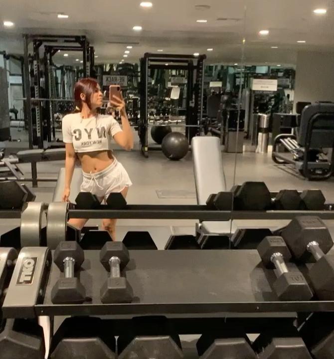 Saeed has been missing her gym classes a lot! She shared a throwback picture of herself burning some calories and wrote, 