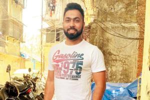 Mumbai pacer Aquib Shaikh helps rescue 40 residents from fire in Kalyan