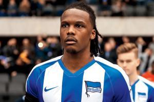 It wasn't a kiss: Bundesliga player sorry for social distancing breach