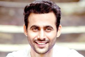 Freddy Daruwala's father tests COVID-19 positive; bungalow sealed