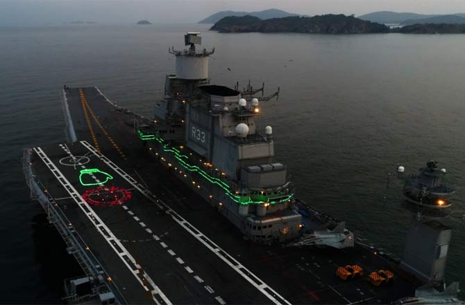 India Salutes Corona Warriors Indian Navy Salutes The Corona Warriors On Land, Air And High Seas