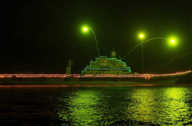 India Salutes Corona Warriors Indian Navy Salutes The Corona Warriors On Land, Air And High Seas