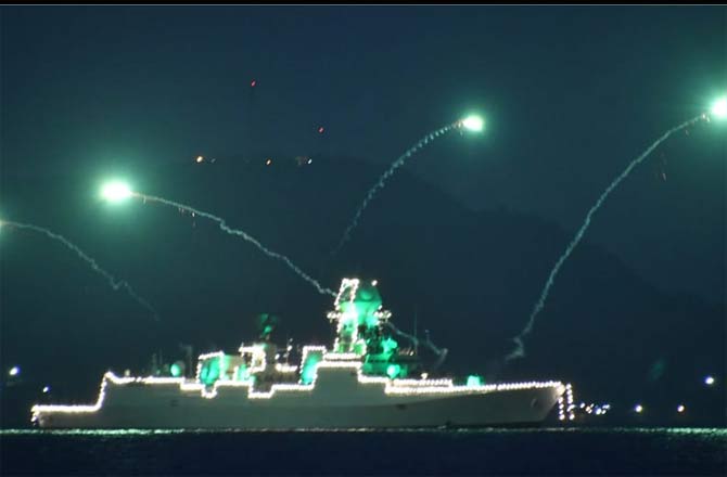 India Salutes Corona Warriors Indian Navy Salutes The Corona Warriors On Land, Air And High Seas