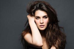 Kriti Sanon urges producers to clear dues of daily wagers