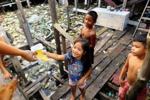 Coronavirus expands grip in Americas