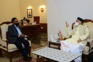 Narayan Rane meets Governor, demands President's Rule in Maharashtra
