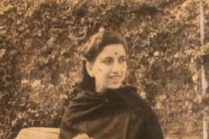 Anand Mahindra expresses gratitude to his mom on Mother's Day