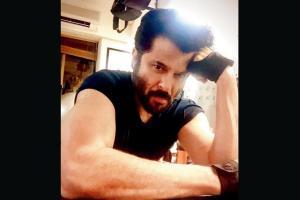 Anil Kapoor ups his selfie game, shares his 'first timer selfies'!