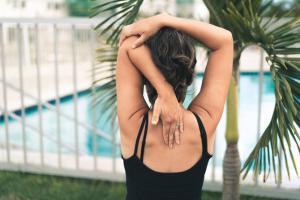 5 effective stretches you can do from the comfort of your home