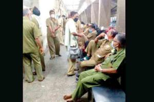 No social distancing at BEST depots; staff made to rest in small cabins