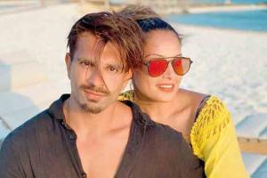 Bipasha and Karan celebrate their wedding anniversary virtually