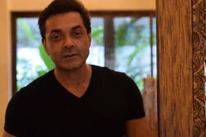 Bobby Deol pays a humble tribute to COVID-19 warriors