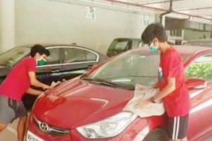 Children use car seva to help our heroes in Kashmir