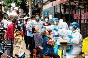 'Threat of 2nd wave of infections in China due to lack of immunity'