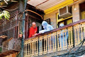 After Dharavi, now it's door-to-door screening in Govandi and Kurla
