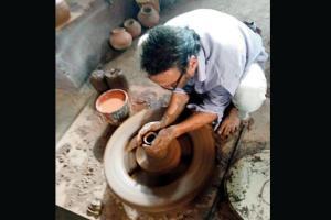 Jackie Shroff tries his hands at pottery, posts a picture on Instagram