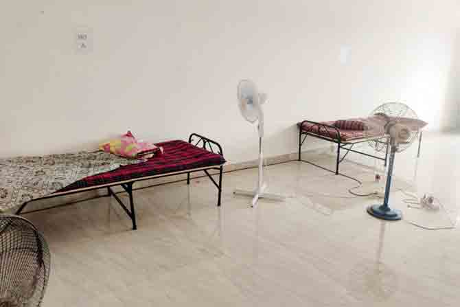 A picture showing the beds at the Laxmi Industrial Estate isolation centre