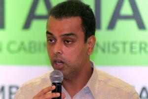 Milind Deora: Mumbai needs to self-isolate to check COVID-19 spread