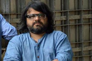 Pritam's father passes away due to Parkinson's and Alzheimer's disease