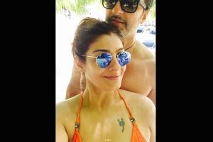 Lockdown blues: Raveena Tandon longs for a beach vacay