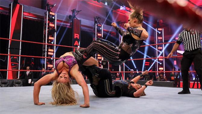 Jax vs Charlotte vs Natalya