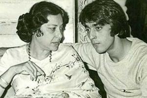 Sanjay Dutt remembers mother Nargis on her 39th death anniversary
