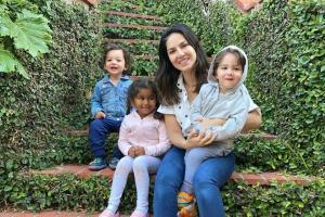 Sunny Leone travels to the U.S. with children amid the COVID-19 crisis