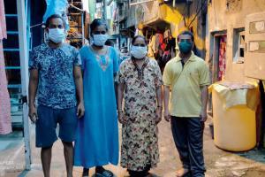 Govandi chawl residents question possibility of home quarantine
