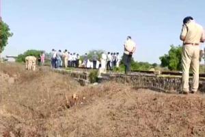 Aurangabad train accident: Politicians condemn 'shocking' incident