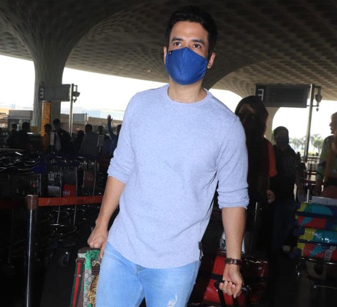 Tusshar Kapoor was also spotted at the Mumbai airport. The actor to turn producer with Akshay Kumar and Kaira Advani-starrer Laxmii, which is set to release on November 9.