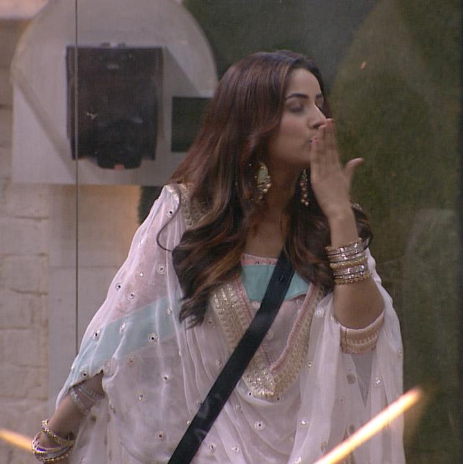 To make things light, Bigg Boss 13 finalist Shehnaaz Kaur Gill entered the Bigg Boss house and interacted with Salman while reminiscing about the good old days. Shehnaz also decided to play cupid in the house and played a 'Prem ka Game' with Eijaz and Pavitra!