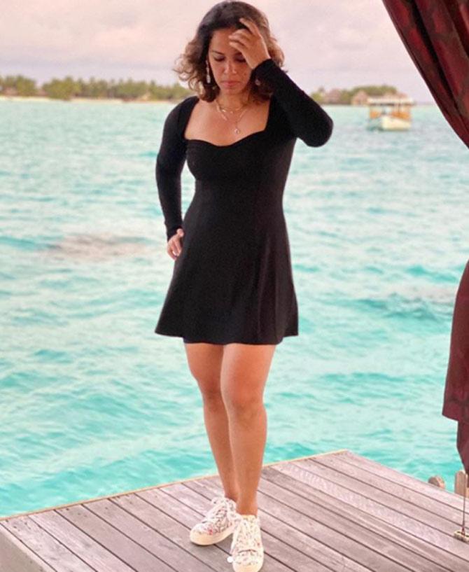 Saina Nehwal really looked stunning in her black dress and the printed sneakers she wore along with them were perfect. 