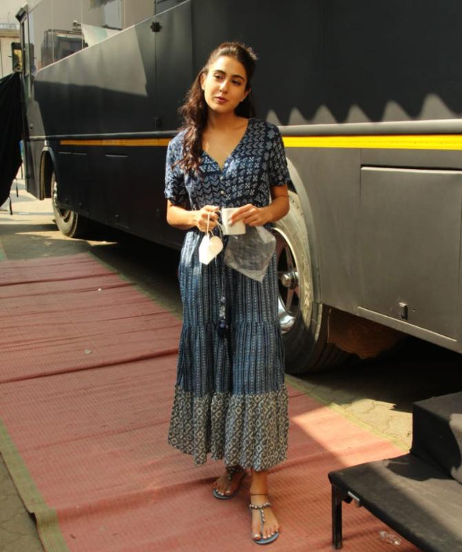 Coolie No.1 is the remake of the 1995 blockbuster, Coolie No. 1, which starred Govinda and Karisma Kapoor in the lead. In the remake, Varun and Sara Ali Khan reprise the lead roles. This time, the ensemble has Paresh Rawal, Shikha Talsania, Johnny Lever, Rajpal Yadav, and Jaaved Jaaferi. The film is directed by Varun's father David Dhawan, who interestingly helmed the original one.