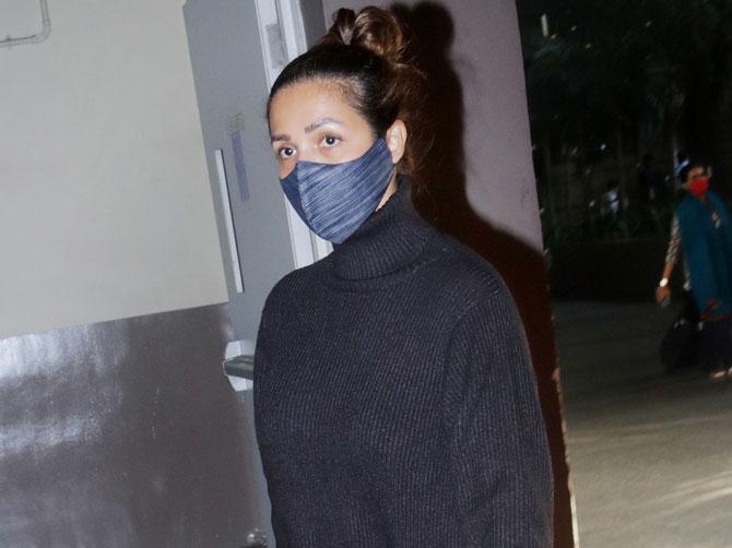 Malaika Arora, who was on a work cum pleasure trip in Dharamshala, returned to Mumbai. The fitness diva along with Arjun Kapoor, Saif Ali Khan, Kareena Kapoor Khan, Taimur Ali Khan were are all in Dharamshala where Arjun and Saif are shooting for their upcoming horror-comedy, Bhoot Police. The film also stars Jacqueline Fernandez and Yami Gautam. All pictures/Yogen Shah