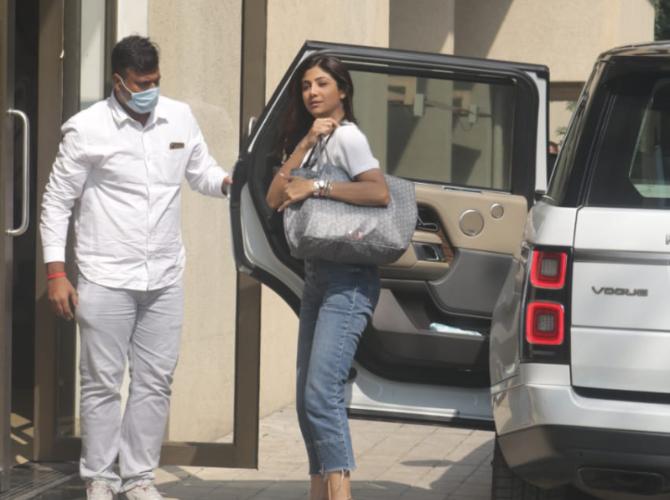 Shilpa Shetty was snapped visiting director Sabbir Khan at his office in Andheri, Mumbai. For the outing, the actress opted for a white t-shirt and denim. (All pictures: Yogen Shah).