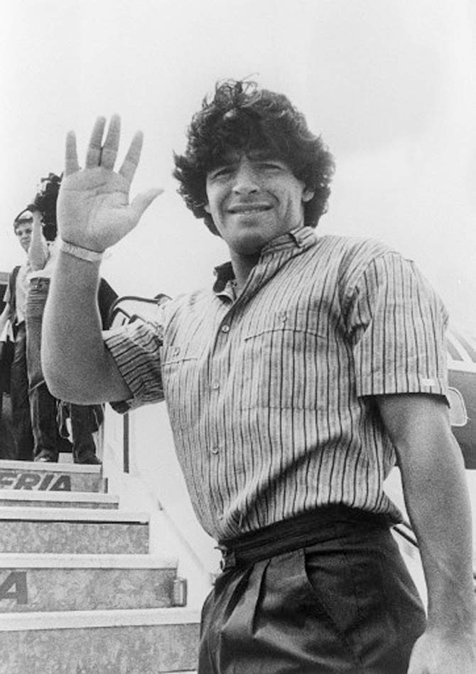 Diego Armando Maradona was born on October 30, 1960 in Buenos Aires, Argentina.