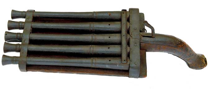 Matchlock multi-barrel pistol, Panjtop or Sher Ka Bache, 18th century 