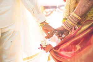 Woman decamps with in-laws' cash, jewellery 16 days after marriage