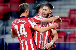 Atletico Madrid beat Barcelona for first time in 10 years!