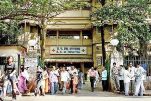 Mumbai: BMC identifies 1L frontline workers for COVID-19 vaccine
